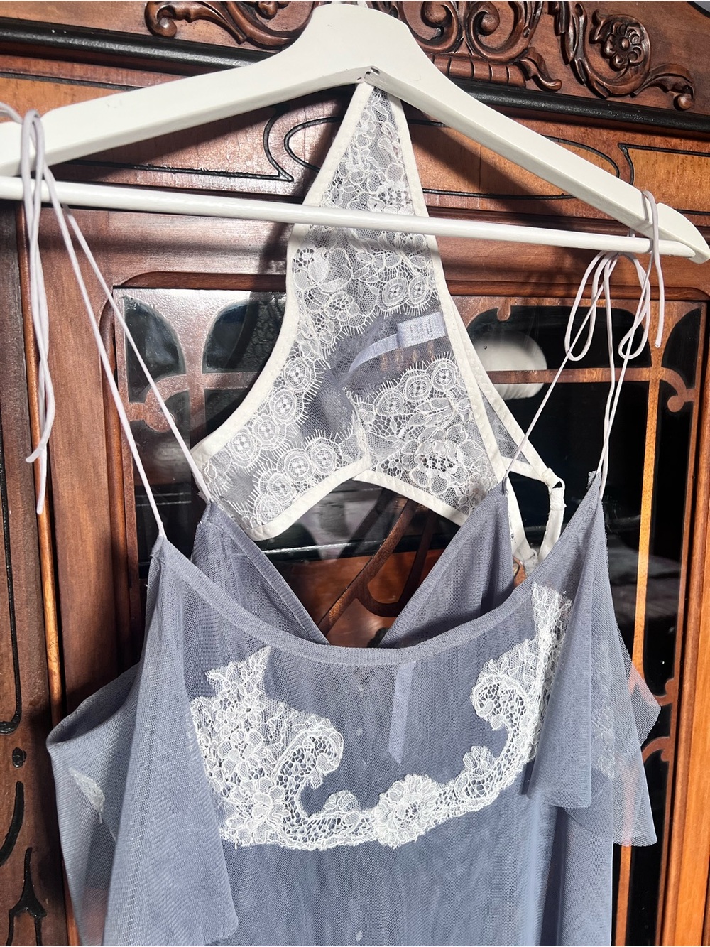 Women's Sheer Lace-Trim Chemise in Light Gray